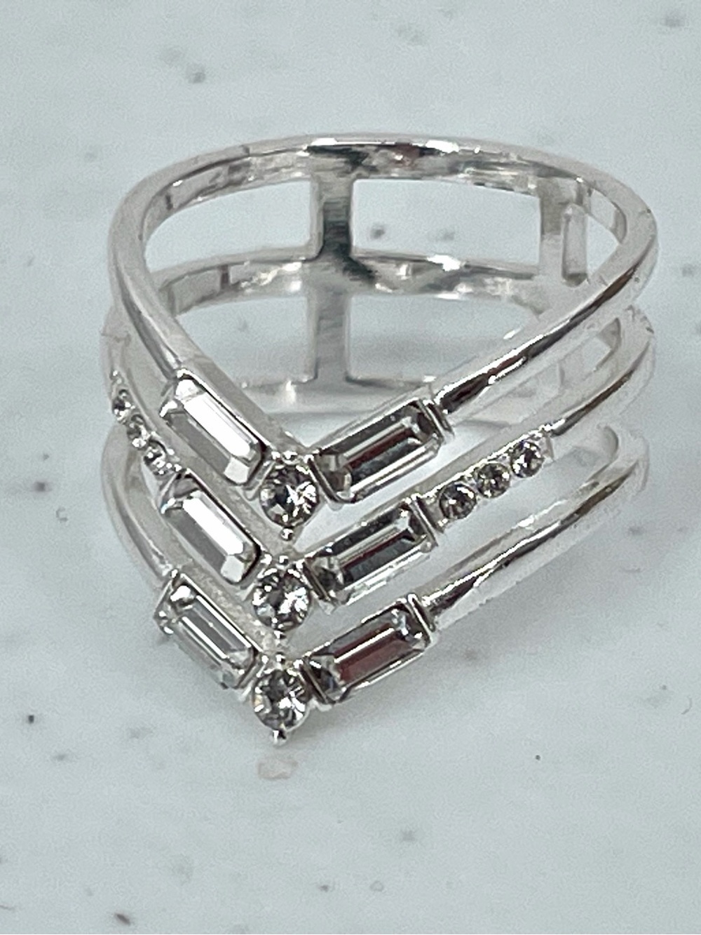 Fashion silver tone diamond stone arrow stack ring